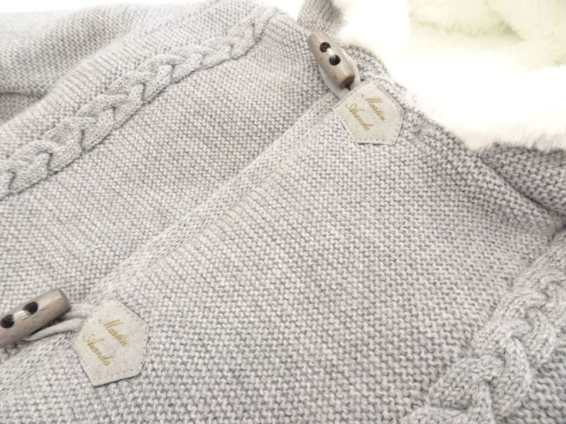 Tutone intero con cappuccio per neonati in lana Martìn Aranda